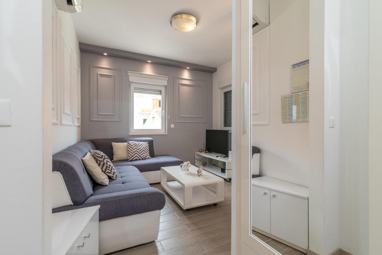 Apartman Lorena Трогир Экстерьер фото