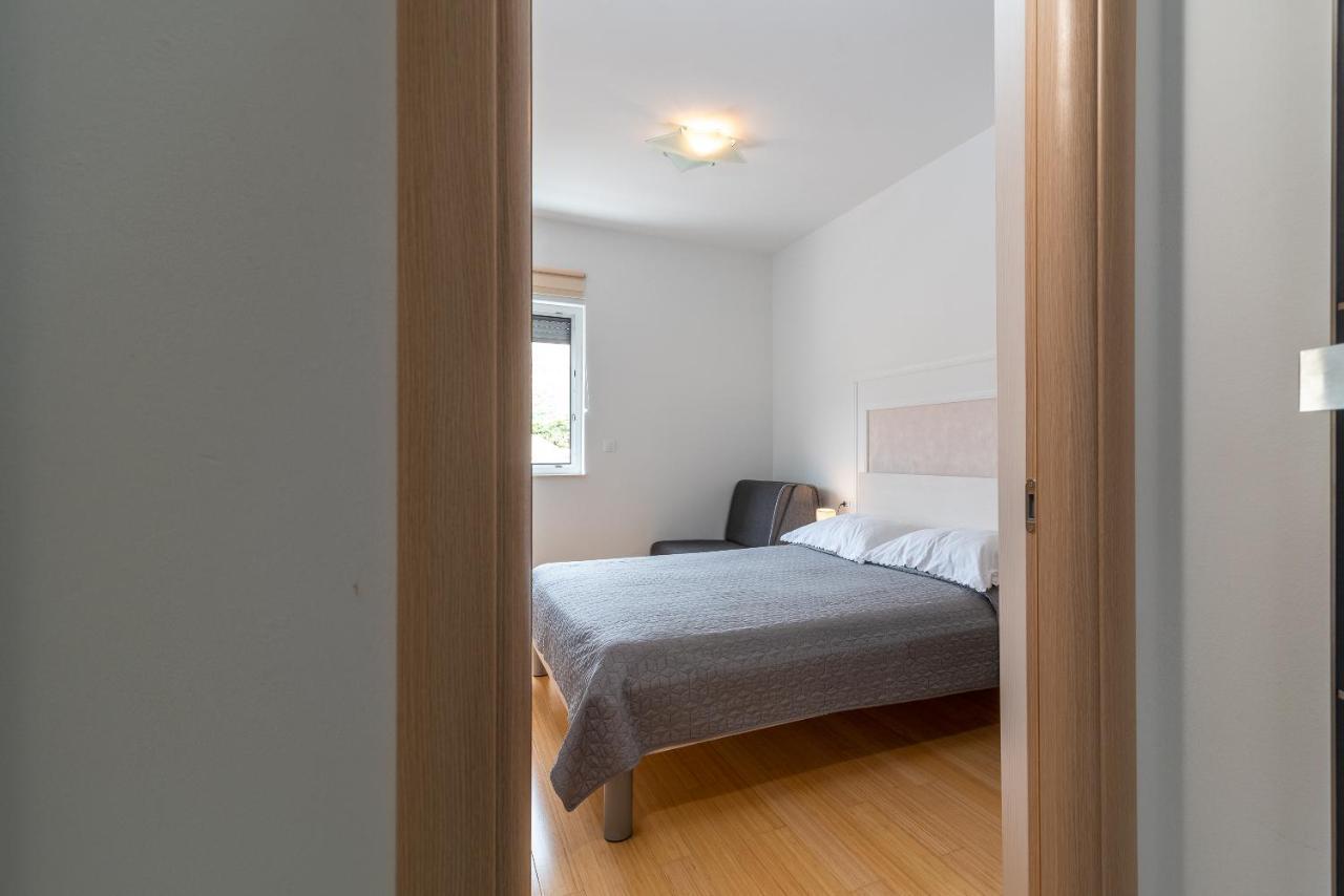 Apartman Lorena Трогир Экстерьер фото