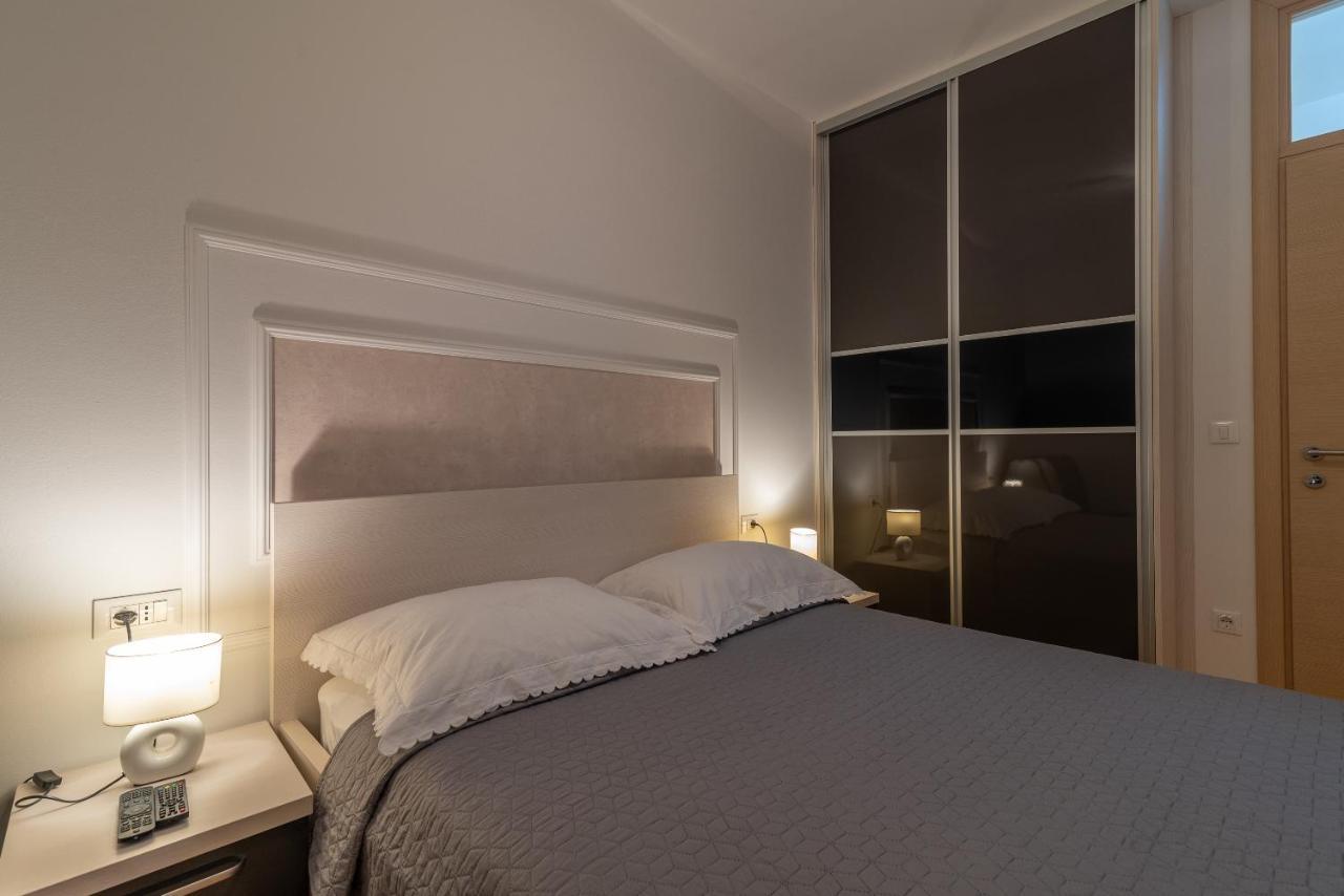 Apartman Lorena Трогир Экстерьер фото