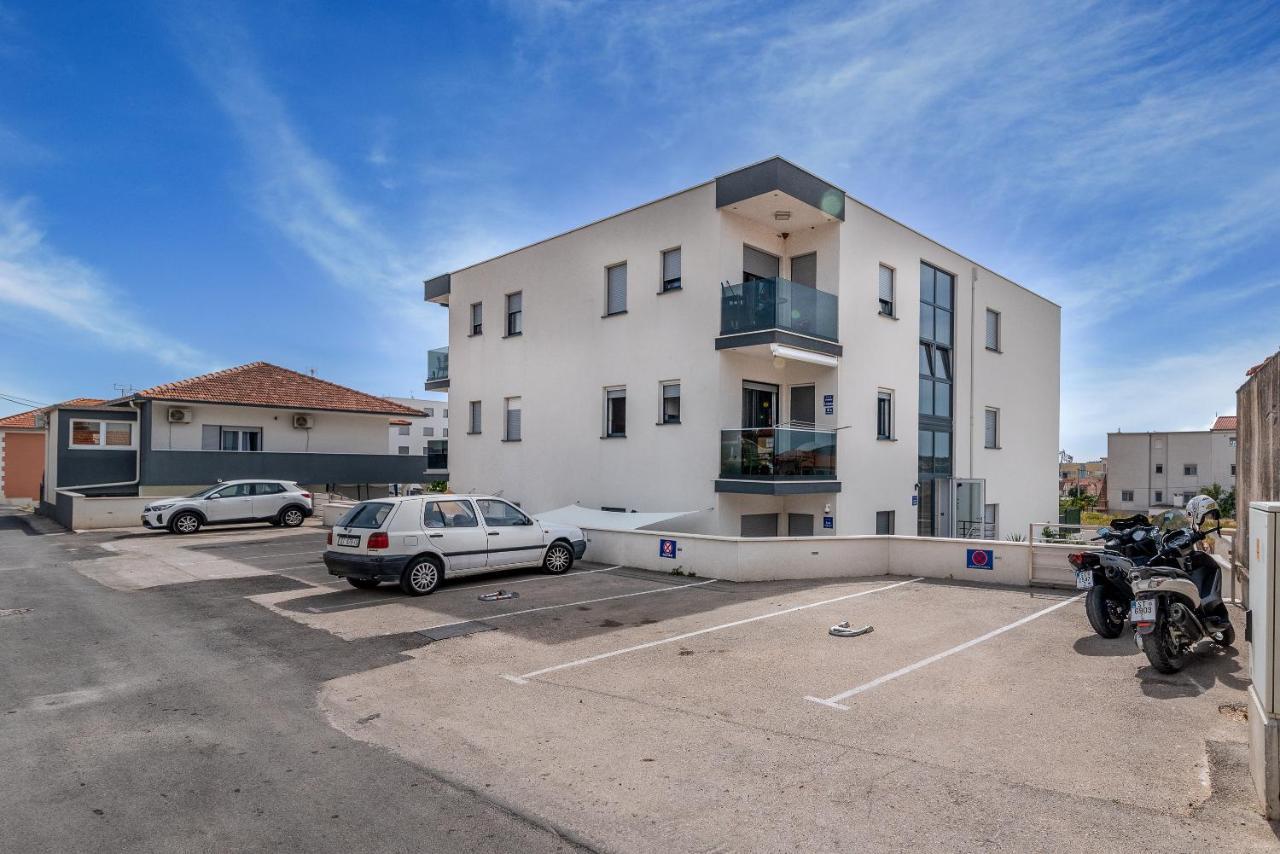 Apartman Lorena Трогир Экстерьер фото