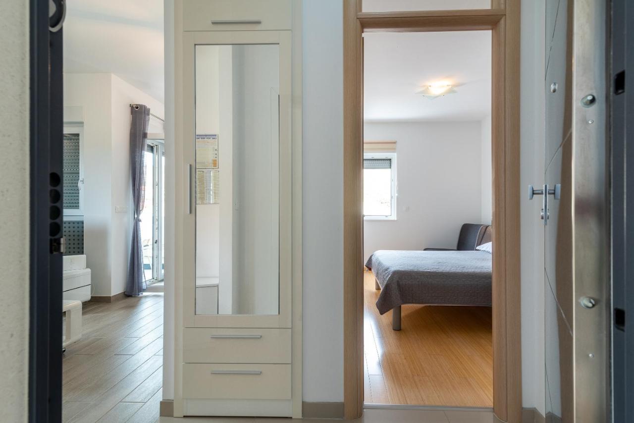 Apartman Lorena Трогир Экстерьер фото