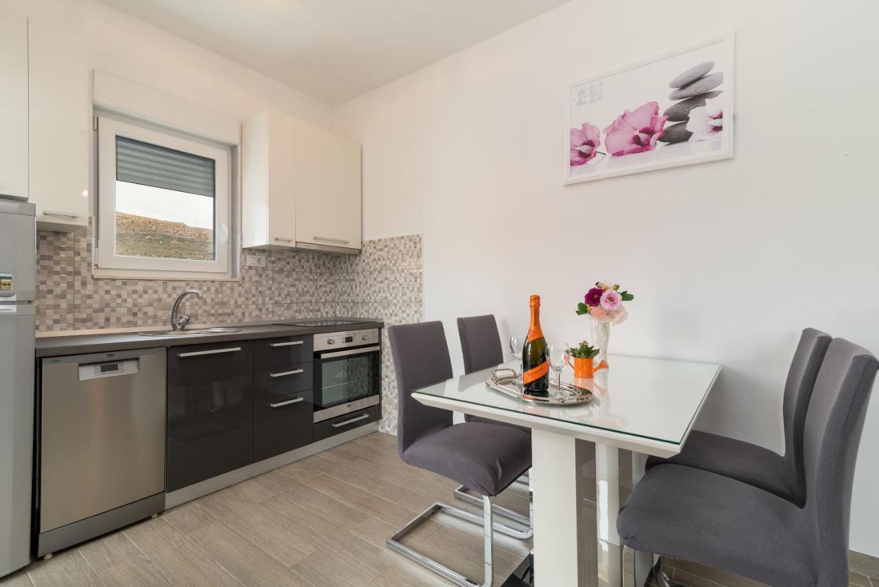 Apartman Lorena Трогир Экстерьер фото